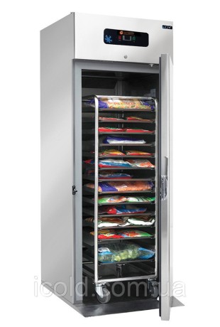 [ALT] Einfahrkühlschrank (GN 2/1 + EN 600x400) - 700 Liter - mit 1 Tür